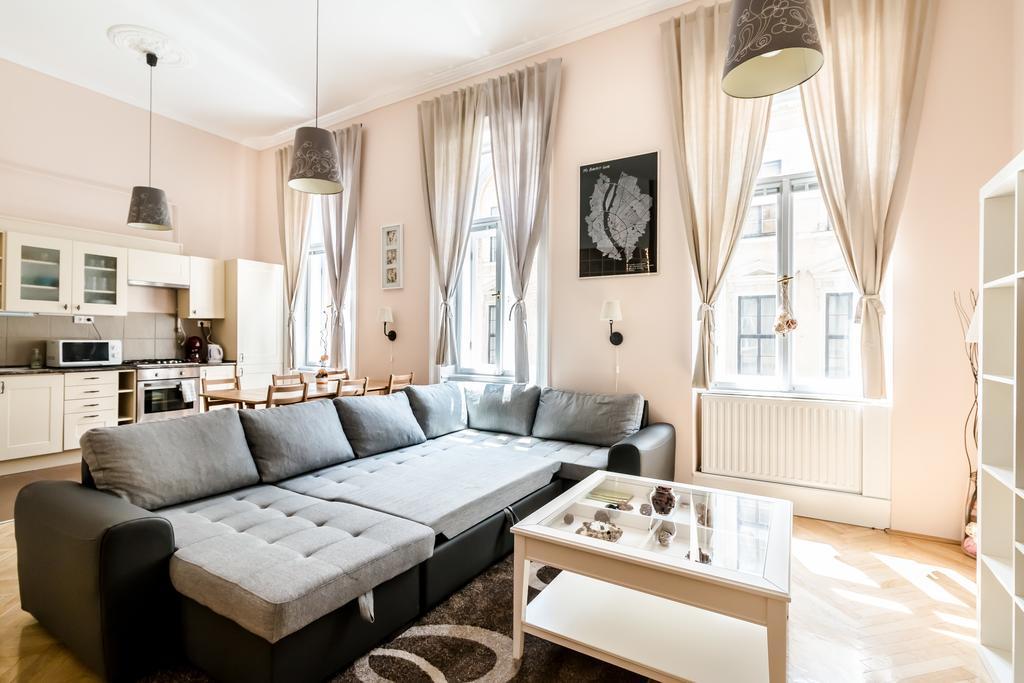 Bpr Koenig Design Apartment — Photos 2